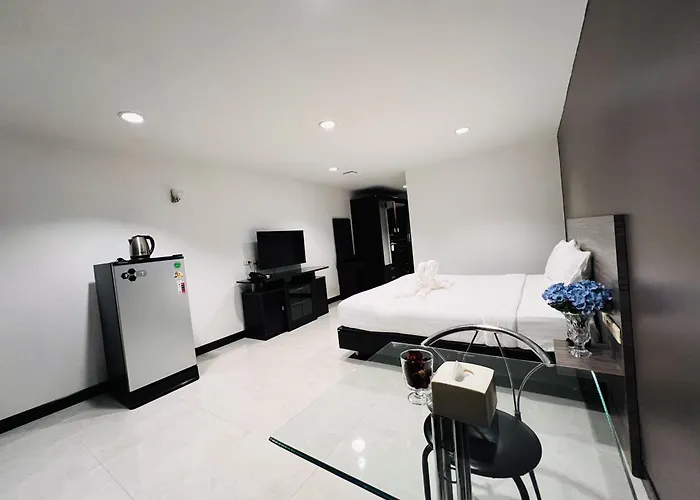 14 Place Hotel
