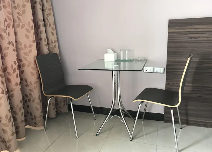 14 Place Hotel 3*